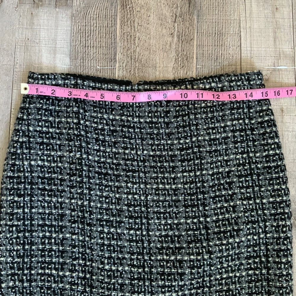 J Crew Factory The Pencil Skirt Tweed Boucle Wool Blend Black Grey Ivory SZ 2 - Picture 10 of 12